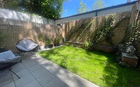Garden Place Apartment